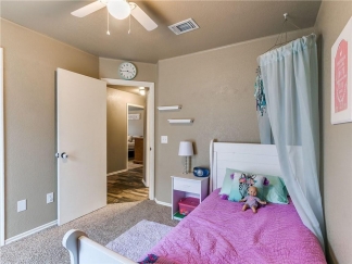 Gorgeous Home Located In Choctaw!!!