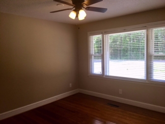 Renovated 3 bedroom Ranch In Princeton, Apply now!