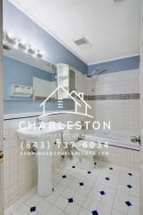 7945 Parklane Court Unit. E - Available 10/14