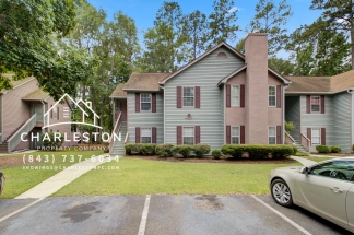 7945 Parklane Court Unit. E - Available 10/14