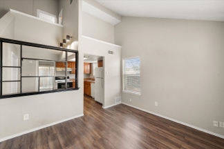 Cute Corner 2 bedroom in Mansfield