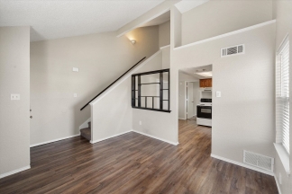 Cute Corner 2 bedroom in Mansfield