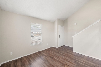 Cute Corner 2 bedroom in Mansfield