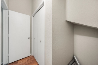 Cute Corner 2 bedroom in Mansfield