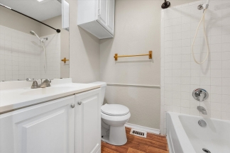 Cute Corner 2 bedroom in Mansfield