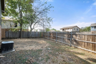 Cute Corner 2 bedroom in Mansfield