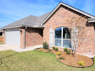 ASK ABOUT OUR MOVE-IN SPECIAL!