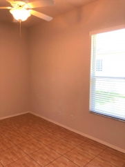 Venice Stunning 2-Bed, 2-Bath Home plus Den