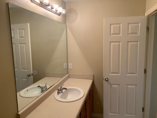 Cozy 3 Bedroom for Lease! MOVE-IN SPECIAL!!**$300.00 OFF FIRST MONTH'S RENT**