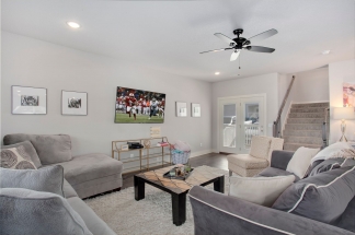 WHITHAM COTTAGES- 4 Bed- Ready Aug 1- $945 PER ROOM! 1 MINUTE FROM CAMPUS!