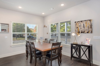 Walking Distance to UofA! Apply Today!! $895 per room!