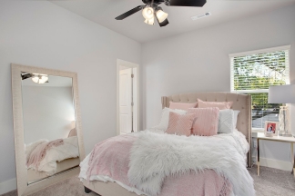 Walking Distance to UofA! Apply Today!! $895 per room!