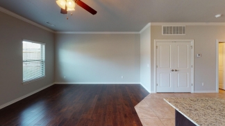 Beautiful 3-Bedroom, 2.5 Bath Townhome Close to The Pinnacle Hills in Rogers!!!!