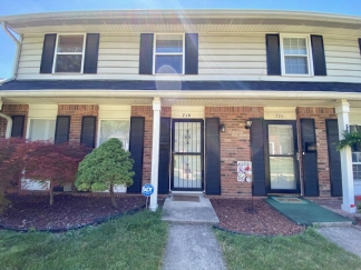 Great 3 Bedroom 1.5 Bathroom Town home in Perry Township!