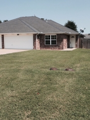 3 bedroom 2 bathroom Duplex in Centerton!
