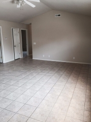 3 bedroom 2 bathroom Duplex in Centerton!