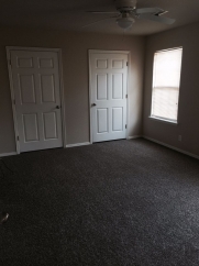 3 bedroom 2 bathroom Duplex in Centerton!