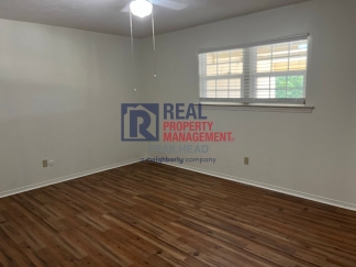 Great Location - 2 Bed/2 Bath - Move In Ready!