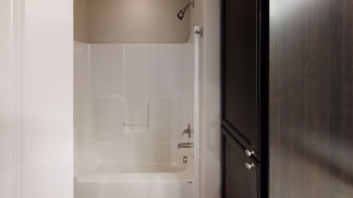 3 Bedroom 2 Bath For Rent in Rogers!