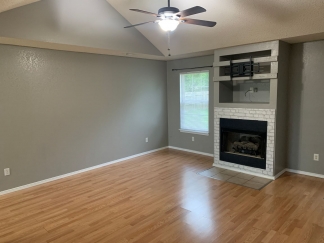 Updated 3 BR in Rogers