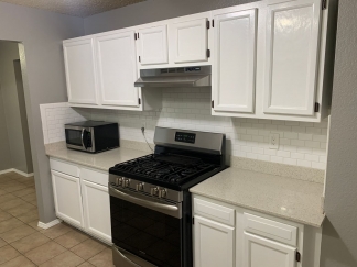 Updated 3 BR in Rogers