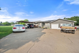 3 bedroom on .6 acre