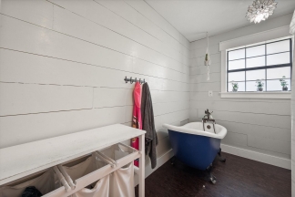 3 bedroom on .6 acre