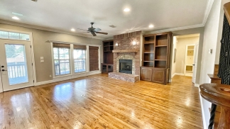 Luxury 4 Bedroom in the Heart of Bentonville!