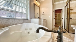 Luxury 4 Bedroom in the Heart of Bentonville!