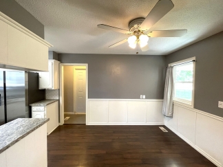 "Lake Hefner Haven: Experience the Allure of a Stunning 3/2 Home!"