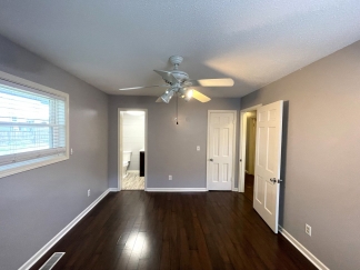"Lake Hefner Haven: Experience the Allure of a Stunning 3/2 Home!"