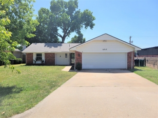 Coming Soon! 18-Month Lease Offer!!  "Lake Hefner Haven: Experience the Allure of a Stunning 3/2 Home!"