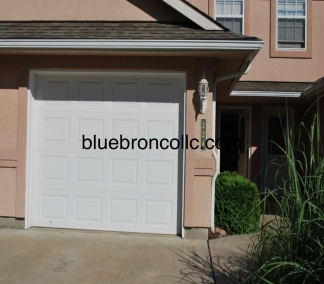 Great price for this spacious updated 2 bed 2.5 bath home