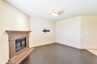 Gorgeous 3bed/2bath perfectly located in South Arlington!