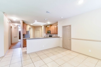 Gorgeous 3bed/2bath perfectly located in South Arlington!