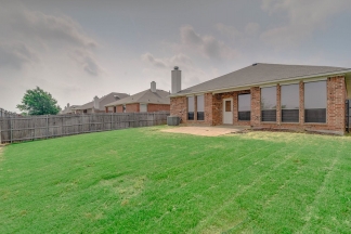 Gorgeous 3bed/2bath perfectly located in South Arlington!