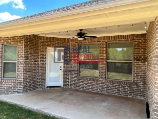 Stunning 3 Bed 2 Bath Home in Gated Lakeside Community!