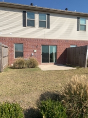 3 Bedroom 2 Bath For Rent in Rogers!