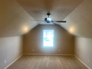 Solar Powered 4BR with Bonus Floor in Centerton