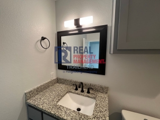 Amazing 3 Bed 2 Bath Home in Gated Lakeside Community!
