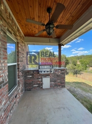Amazing 3 Bed 2 Bath Home in Gated Lakeside Community!