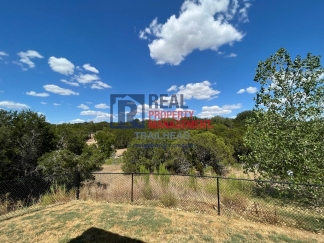 Amazing 3 Bed 2 Bath Home in Gated Lakeside Community!