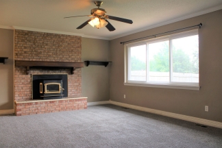 Great Home in Warr Acres Close & Convenient to Shopping & Highways!!! HALF OFF FIRST FULL MONTHS RENT!