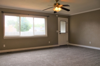 Great Home in Warr Acres Close & Convenient to Shopping & Highways!!! HALF OFF FIRST FULL MONTHS RENT!