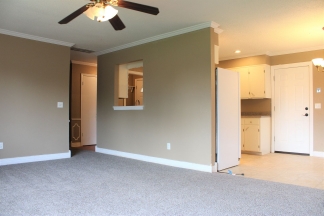 Great Home in Warr Acres Close & Convenient to Shopping & Highways!!! HALF OFF FIRST FULL MONTHS RENT!