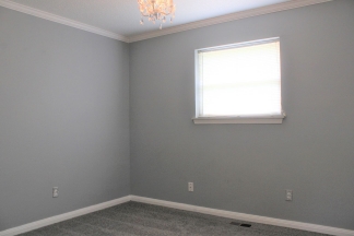 Great Home in Warr Acres Close & Convenient to Shopping & Highways!!! HALF OFF FIRST FULL MONTHS RENT!