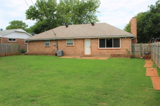 Great Home in Warr Acres Close & Convenient to Shopping & Highways!!! HALF OFF FIRST FULL MONTHS RENT!