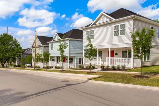 THE WHITHAM COTTAGES- WALK TO CAMPUS!