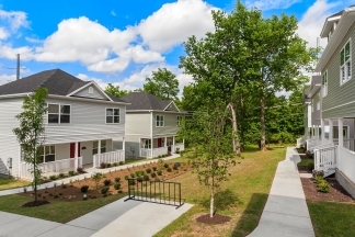 4 BED, 4 BATH- THE WHITHAM COTTAGES- WALK TO CAMPUS!