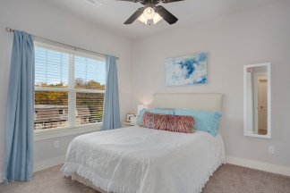 4 BED, 4 BATH- THE WHITHAM COTTAGES- WALK TO CAMPUS!